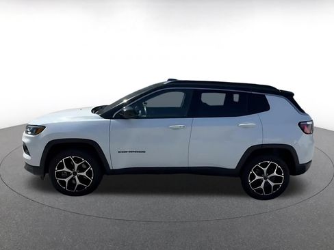 Used 2025 Jeep Compass Limited AWD/4WD image 7