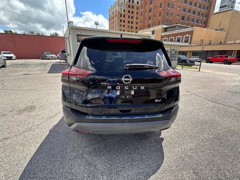 Certified 2023 Nissan Rogue SV FWD image 4