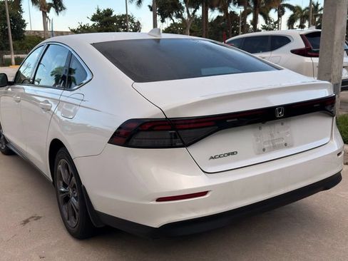 Used 2023 Honda Accord EX image 9