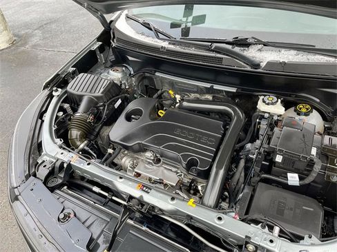 Certified 2024 Chevrolet Equinox RS w/ LPO, Floor Liner Package image 30