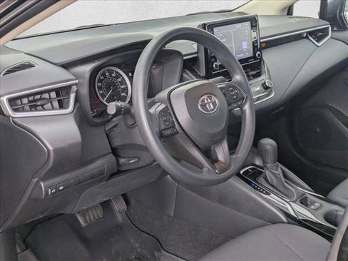 Used 2022 Toyota Corolla LE FWD image 11