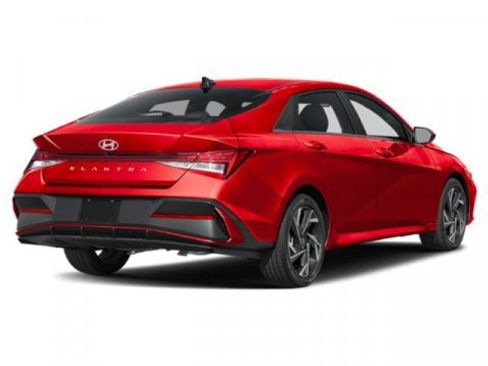 Certified 2025 Hyundai Elantra SEL image 2