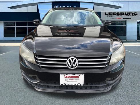 Used 2013 Volkswagen Passat TDI SE FWD image 2