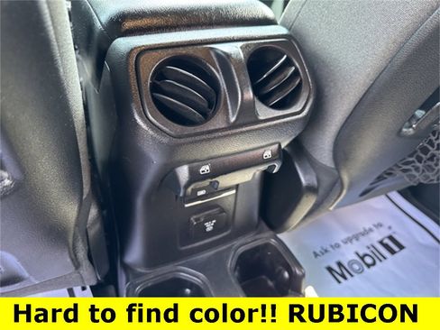 Used 2024 Jeep Wrangler Unlimited Rubicon image 24