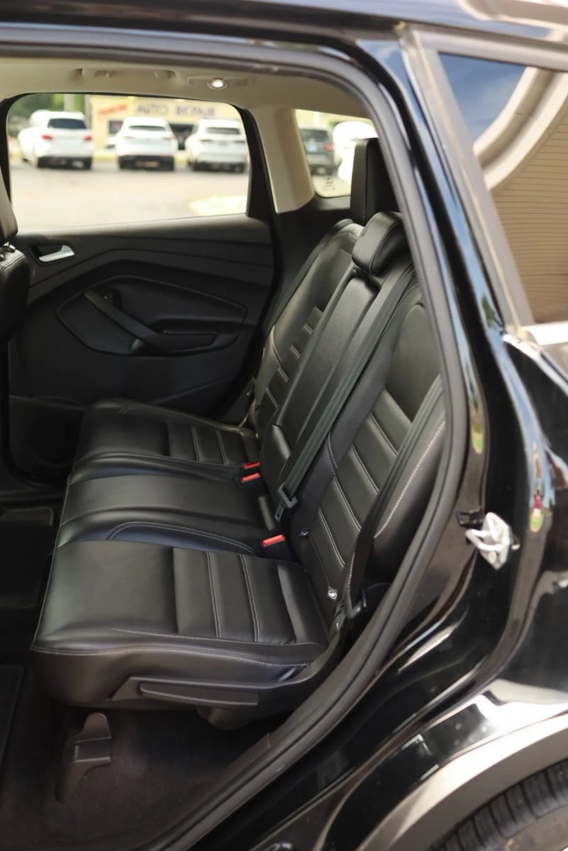 Used 2018 Ford Escape Titanium w/ Ford Safe & Smart Package FWD image 34