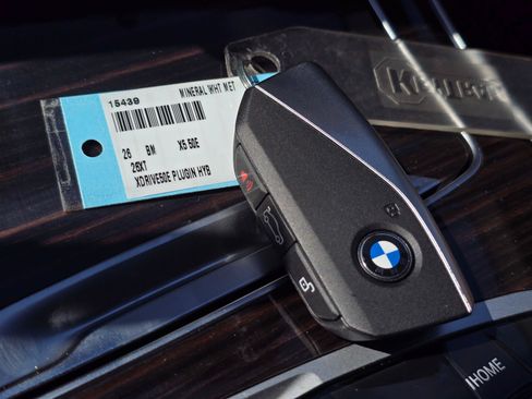 New 2026 BMW X5 xDrive50e AWD/4WD image 32