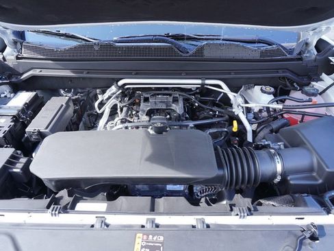 New 2026 GMC Canyon Elevation w/ Convenience Package image 9