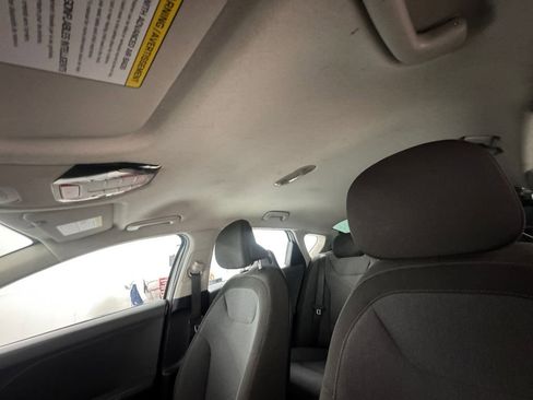 Used 2025 Kia K4 LX image 25