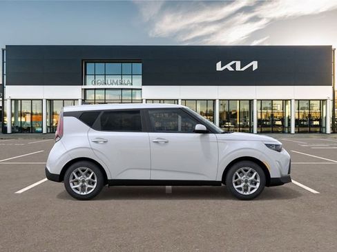 New 2025 Kia Soul LX w/ LX Technology Package image 7