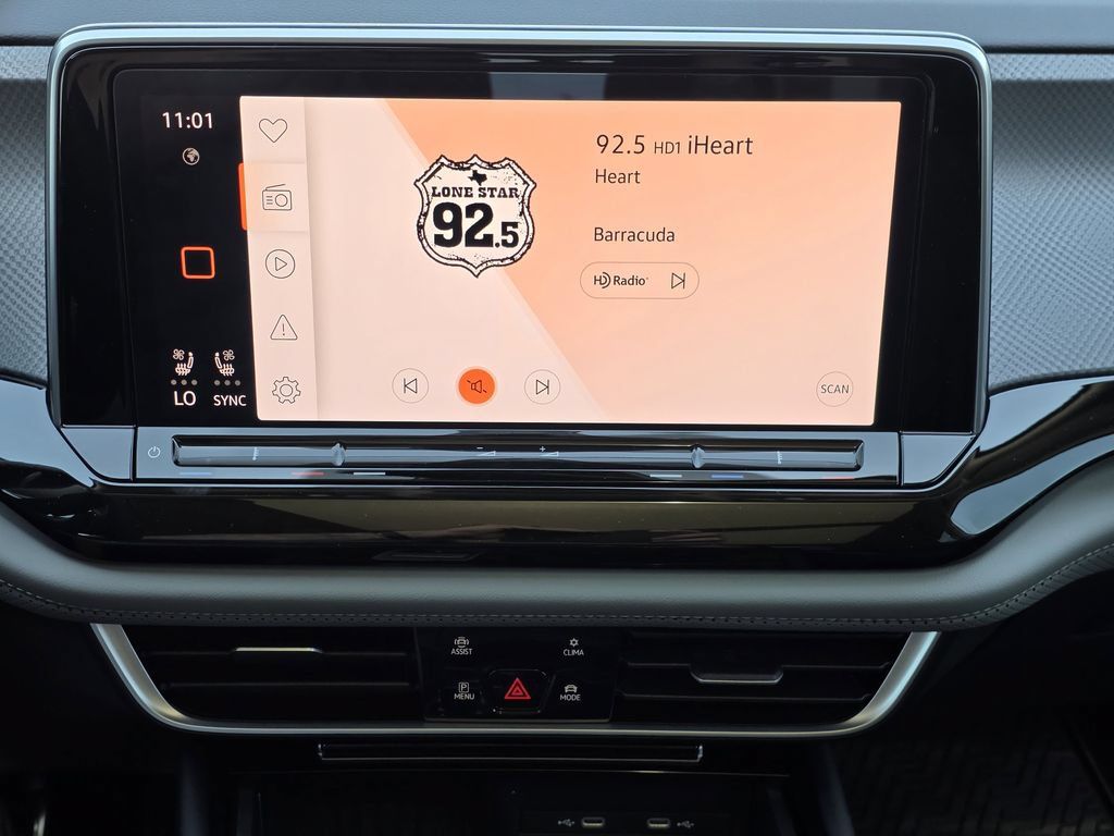 New 2026 Volkswagen Atlas Peak Edition AWD/4WD image 16
