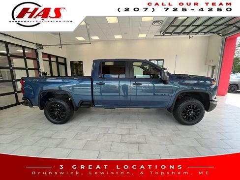 Used 2025 Chevrolet Silverado 2500 Custom w/ Custom Value Package AWD/4WD image 8