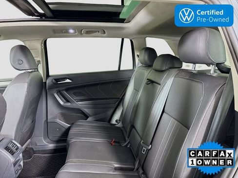 Used 2023 Volkswagen Tiguan SE w/ Panoramic Sunroof Package AWD/4WD image 23