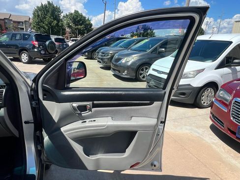 Used 2009 Hyundai Santa Fe GLS FWD image 31