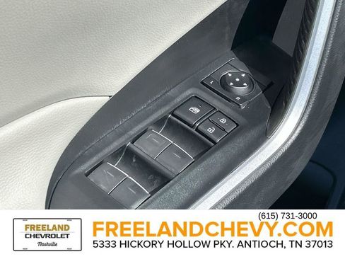 Used 2023 Toyota RAV4 XLE Premium image 28