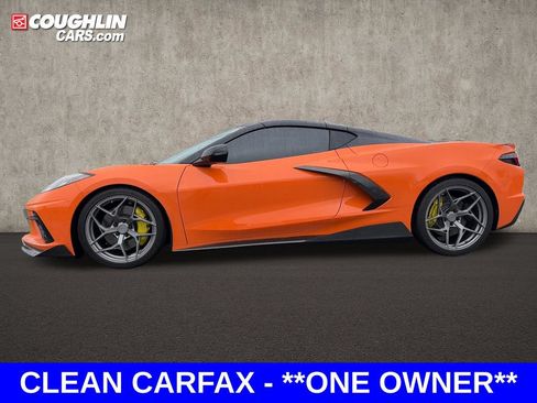 Used 2022 Chevrolet Corvette Stingray Preferred Cpe w/ Z51 Performance Package RWD image 2