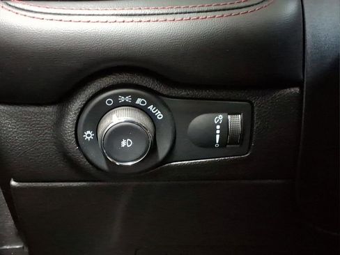 Used 2022 Dodge Durango R/T w/ Tow 'N Go Package AWD/4WD image 15