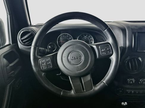 Used 2017 Jeep Wrangler Unlimited Sahara AWD/4WD image 17