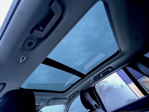 Certified 2023 Volvo XC90 B6 Plus image 24