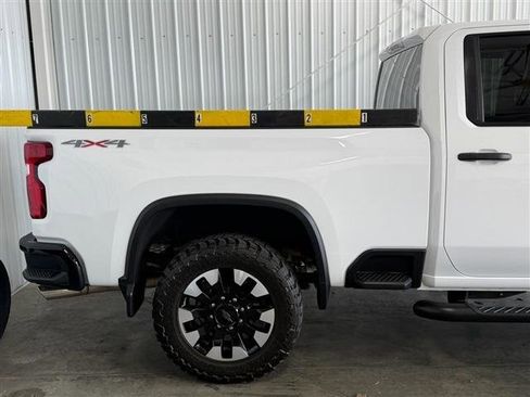 Used 2020 Chevrolet Silverado 2500 Custom w/ Custom Value Package AWD/4WD image 39