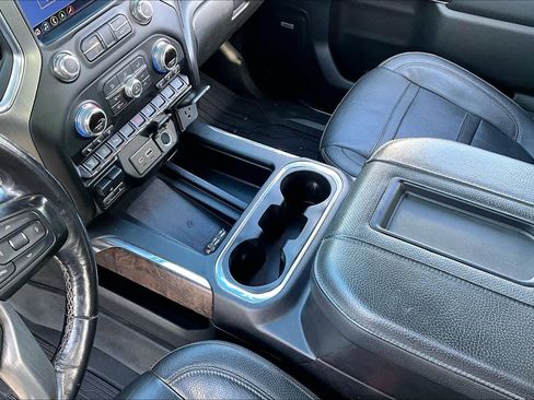 Used 2021 GMC Sierra 2500 Denali w/ Denali Ultimate Package image 16