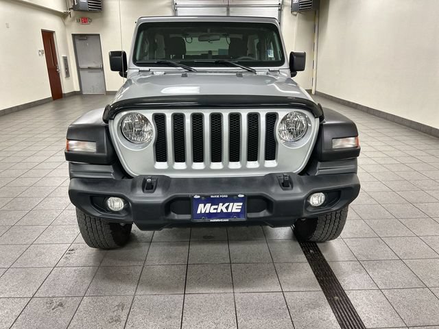 Used 2023 Jeep Wrangler Sport AWD/4WD image 3