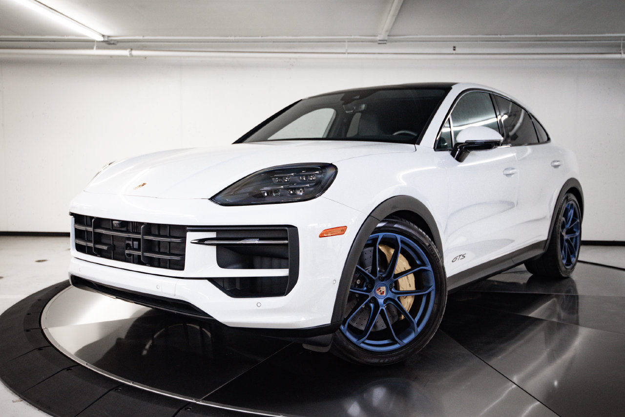 Certified 2026 Porsche Cayenne GTS AWD/4WD image 1
