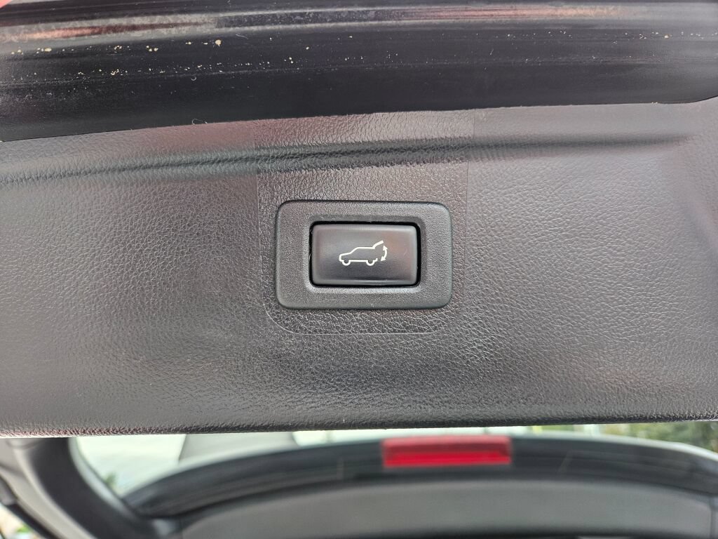 Used 2015 Subaru Outback 2.5i Limited AWD/4WD image 11