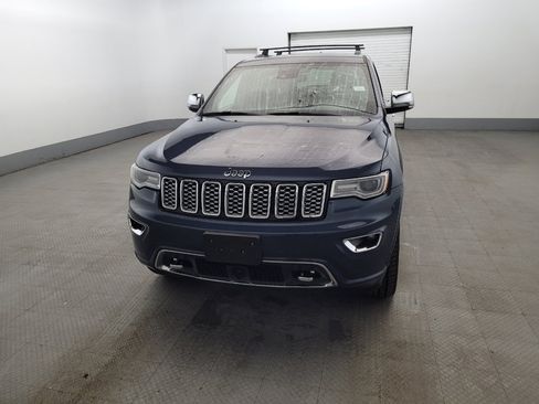 Used 2019 Jeep Grand Cherokee Overland AWD/4WD image 15