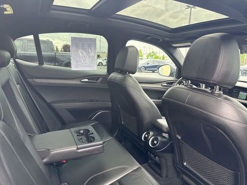 Used 2022 Alfa Romeo Stelvio Ti w/ Active Assist Plus Package AWD/4WD image 31