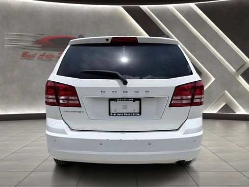 Used 2020 Dodge Journey SE w/ SE Popular Equipment Group FWD image 8