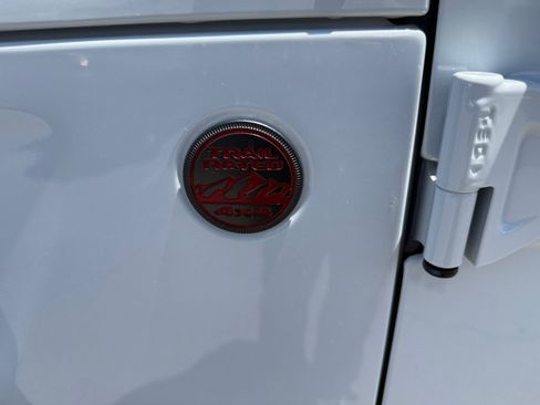 Used 2021 Jeep Wrangler Unlimited Rubicon w/ LED Lighting Group AWD/4WD image 23