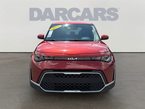 Used 2023 Kia Soul LX w/ LX Technology Package FWD image 2