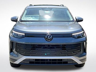 New 2026 Volkswagen Tiguan SE