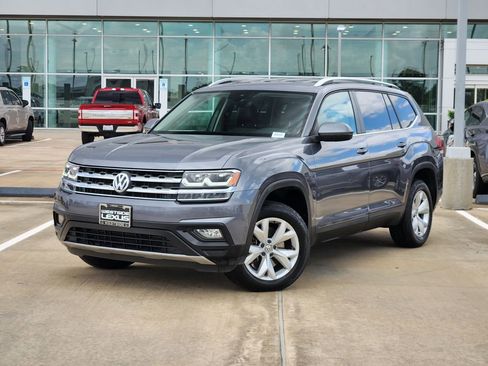 Used 2018 Volkswagen Atlas SE image 1