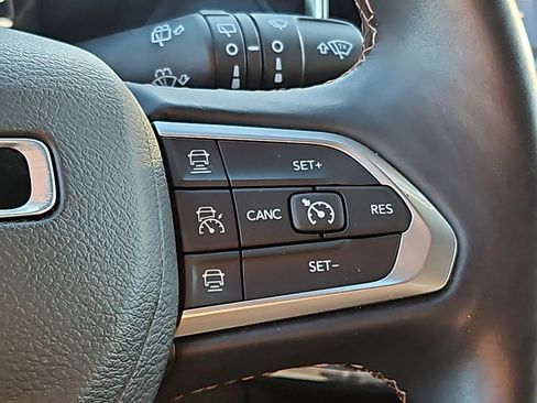 Used 2022 Jeep Compass Limited image 21