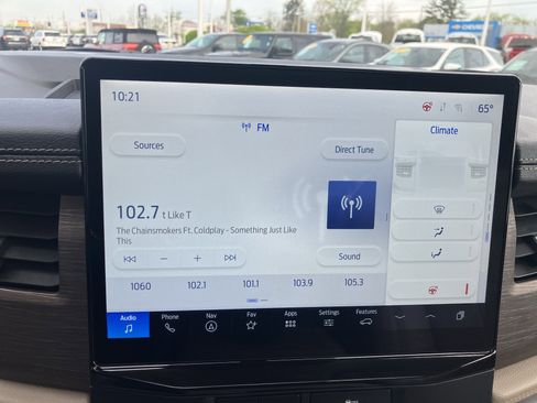 Used 2024 Ford Expedition Max Limited AWD/4WD image 25