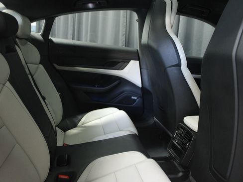 Certified 2021 Porsche Taycan image 39