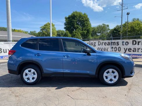 Used 2023 Subaru Forester AWD/4WD image 2