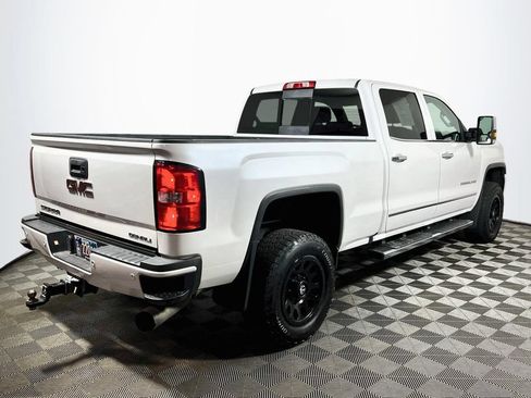 Used 2018 GMC Sierra 2500 Denali AWD/4WD image 7