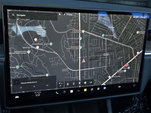 Used 2021 Tesla Model S Long Range image 19