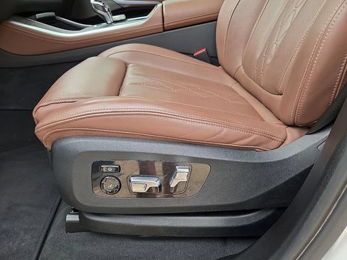 Used 2023 BMW X5 M50i w/ Executive Package AWD/4WD image 17