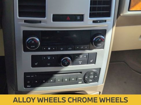 Used 2010 Chrysler Town & Country Limited w/ Entertainment Group #3 image 18