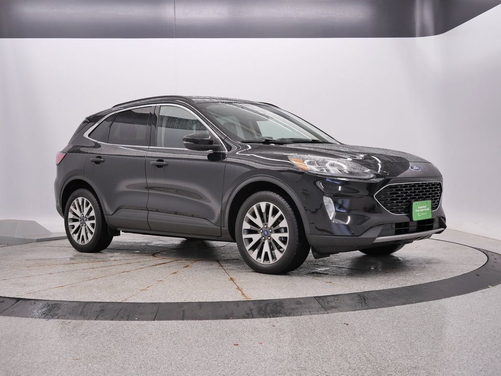 Used 2020 Ford Escape Titanium AWD/4WD image 10