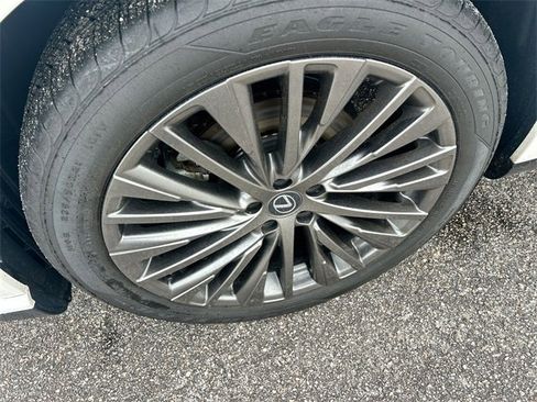 Used 2024 Lexus RX 350 image 14