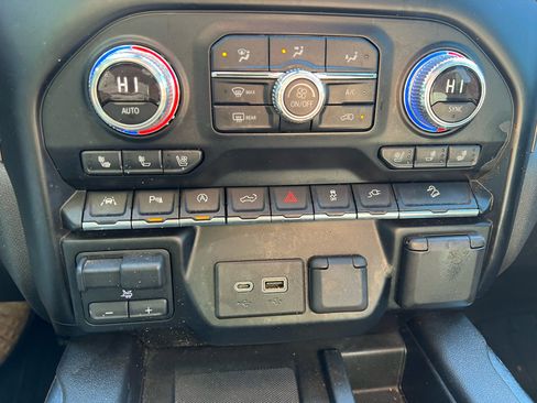 Used 2019 GMC Sierra 1500 AT4 w/ AT4 Premium Package image 27