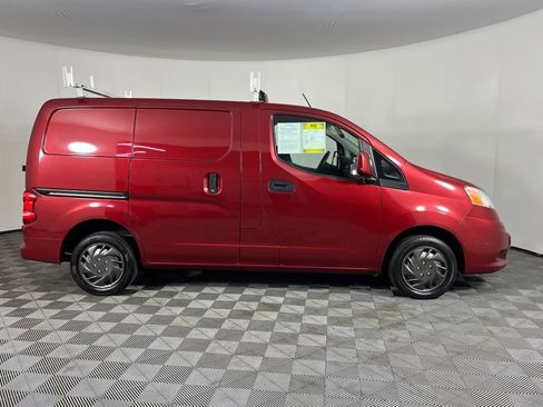 Used 2015 Nissan NV200 SV w/ Exterior Appearance Package image 5
