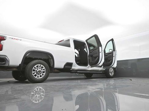 Used 2025 Chevrolet Silverado 2500 LT w/ Convenience Package AWD/4WD image 45