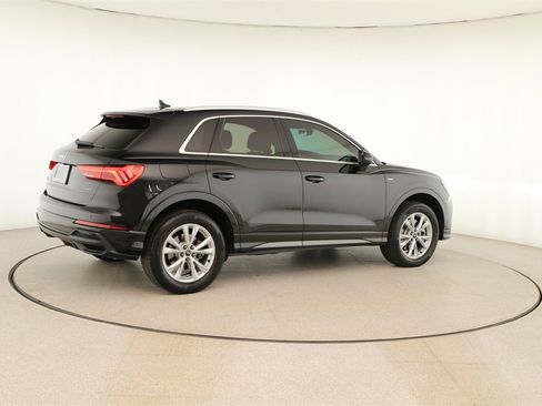 Certified 2021 Audi Q3 2.0T Premium w/ Convenience Package image 7