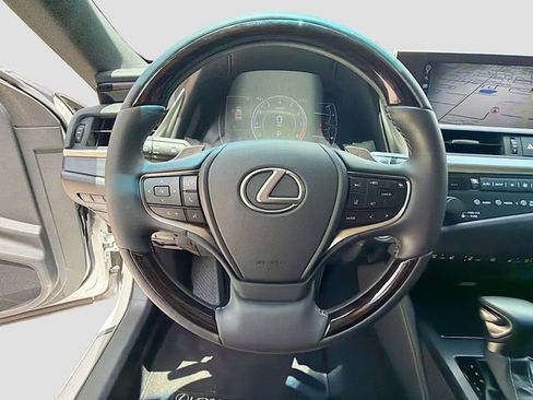 Used 2020 Lexus ES 350 Ultra Luxury w/ Accessory Package 2 FWD image 39