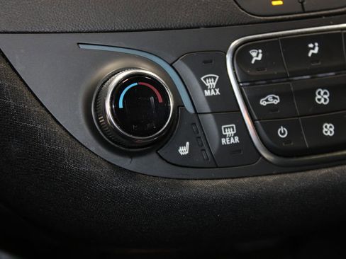 Used 2024 Chevrolet Malibu LT image 37